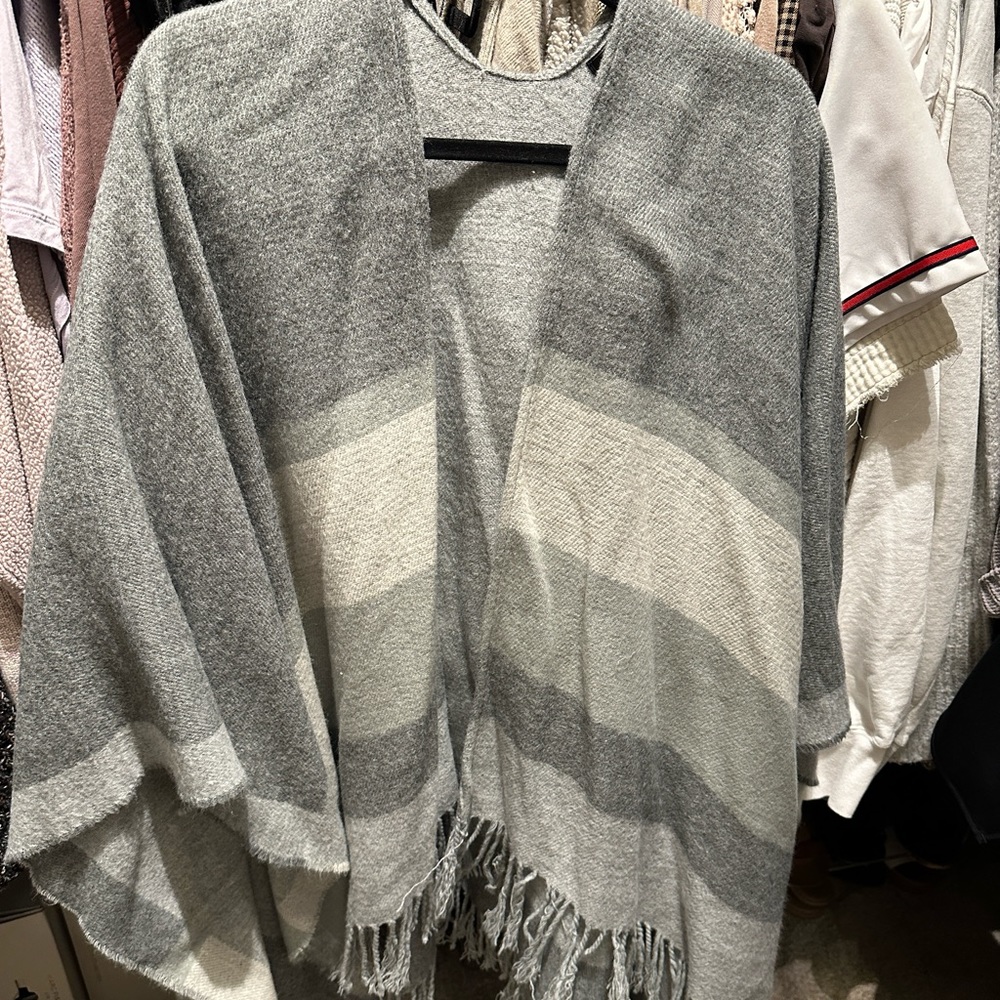 BCBGMaxAzria Gray Ruana Wrap
